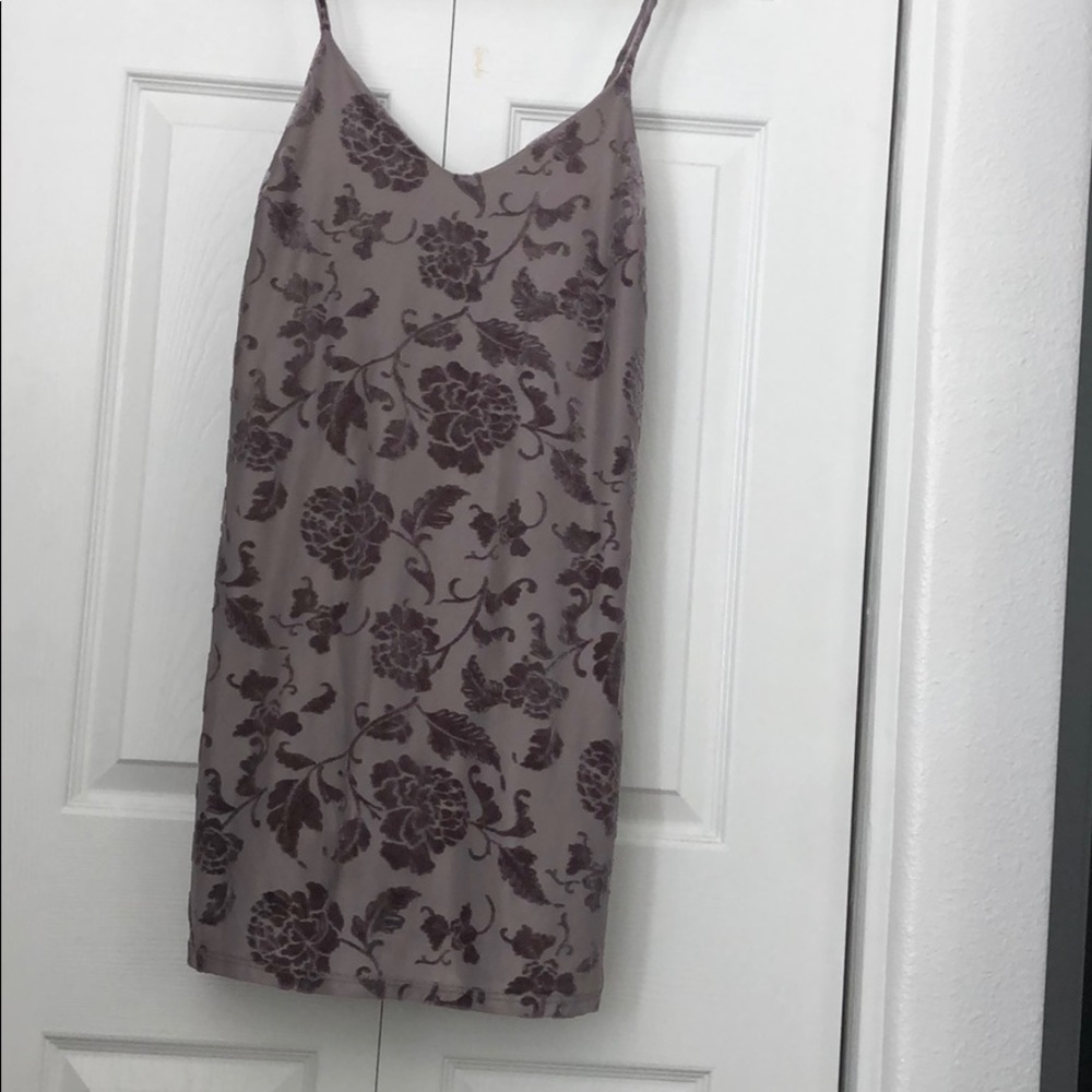 really cute dress plus a nice length